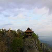 วัดพุทธบาทสุทธาวาส ลำปาง