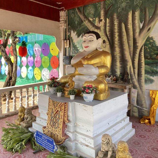ไหว้พระที่วัดมงคล จังหวัดน่าน