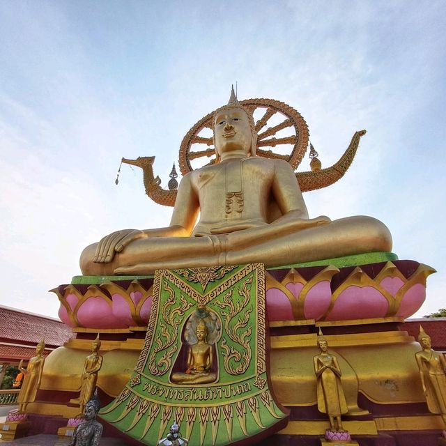 วัดสวย บรรยากาศดี บนเกาะสมุย