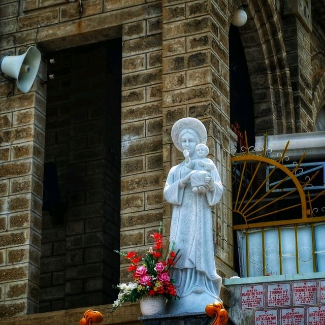 โบสถ์สวย เมืองญาจาง