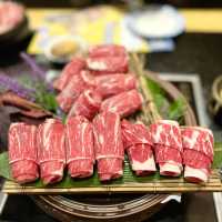 優雅宮廷風火鍋店