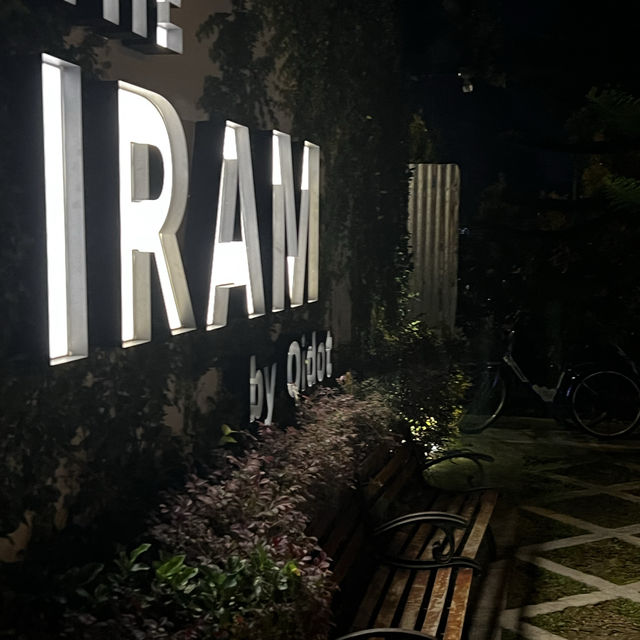📌ร้าน THE IRAM by Qidot ร้านอาหารแบบคาเฟ่