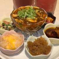 横丁一の推し中華🔥辛いけどクセになる味