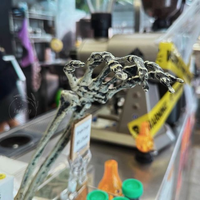 🧙‍♂IRL Coffee Bar คาเฟ่สุดเท่ห์ธีมฮาโลวีน