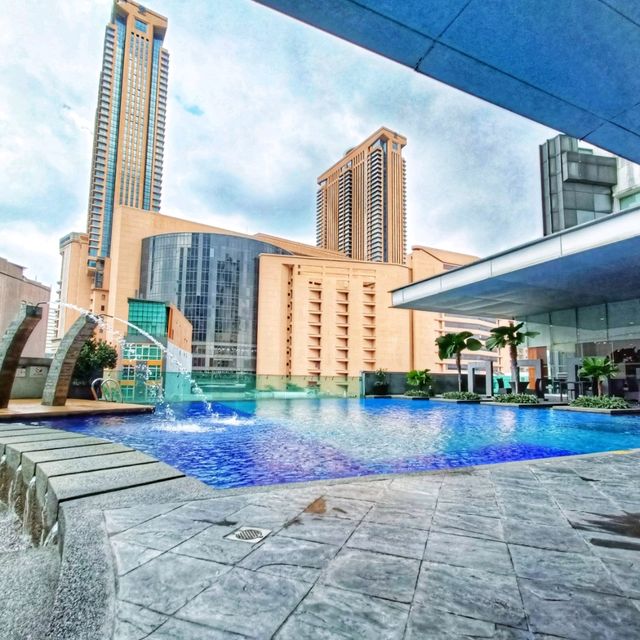 Executive Club Room with Twin Towers View