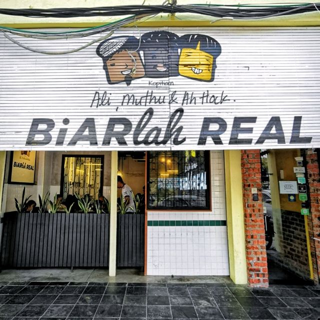 Traditional kopitiam for all Malaysian