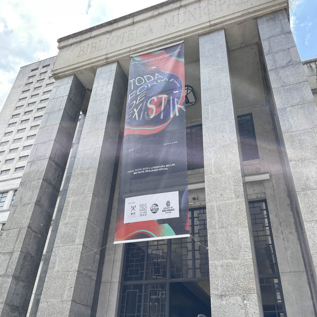 Exploring downtown São Paulo