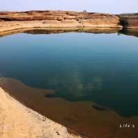 สามพันโบก จ.อุบลราชธานี