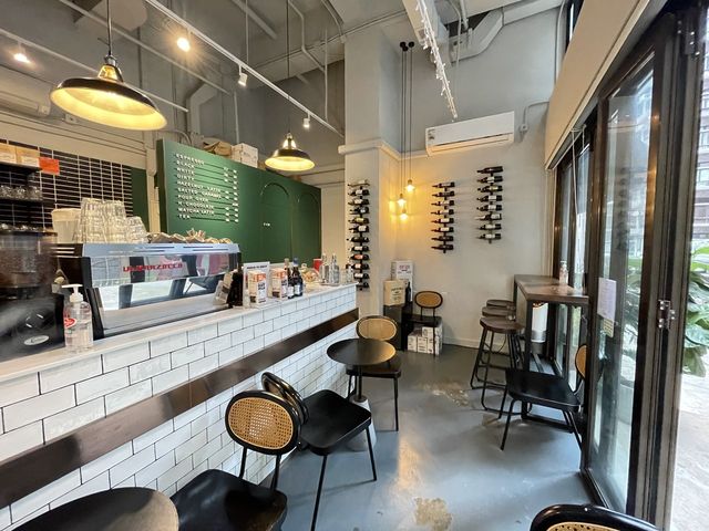 香港素食探店 | 西環Miss Dough & Brew