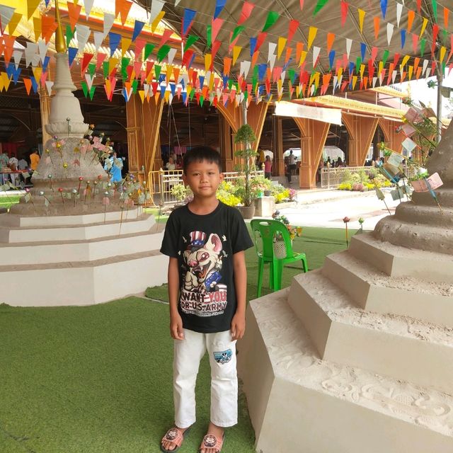ร้อนนี้ที่นครศรีฯ...วัดเจดีย์ (ไอ้ไข่) สิชล
