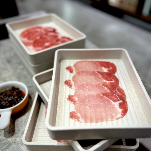 📍香港尖沙咀｜牛駅 · 超惹味麻辣火鍋湯底放題🌶️🍲 火鍋配料選擇多！又有台灣夜市小食！仲有清酒梅酒任飲！