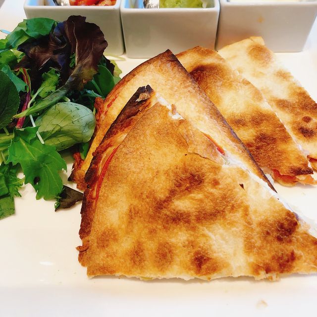 🌮🍸台北打卡飯店📍 THE LOUNGE 大廳酒吧-台北六福萬怡酒店