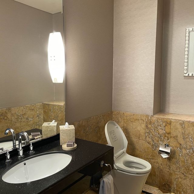 Ritz Carlton Suite, Jakarta Pacific Place