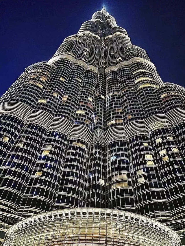 Burj khalifa is A must see in Dubai!
