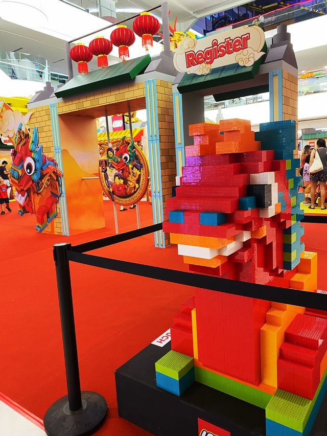 Mini Legoland in the mall 🐉🐲