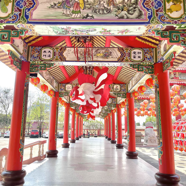 วาร์ปไปเมืองจีนไม่ไกลกรุงเทพ “วัดธรรมกตัญญู บางปู”