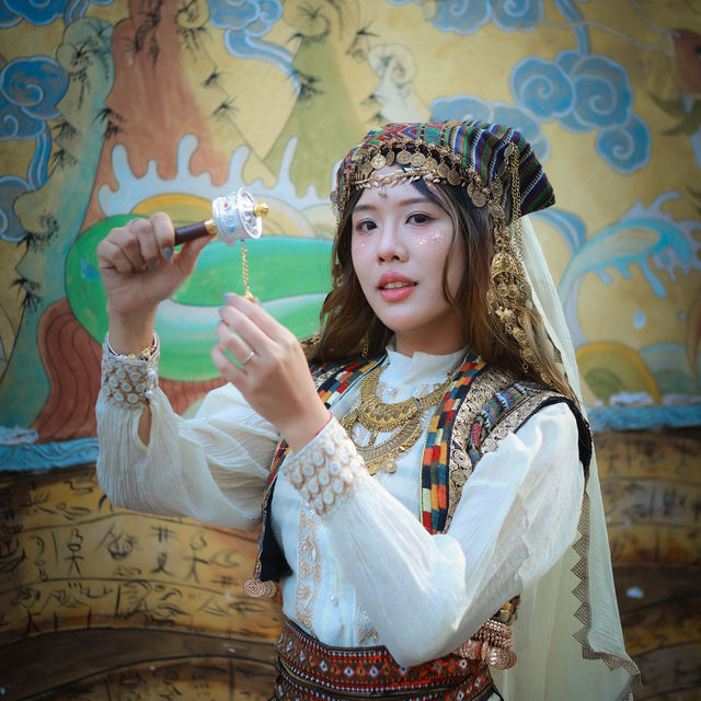 มาแต่งตัวถ่ายรูปกันที่เมืองโบราณลี่เจียงกัน