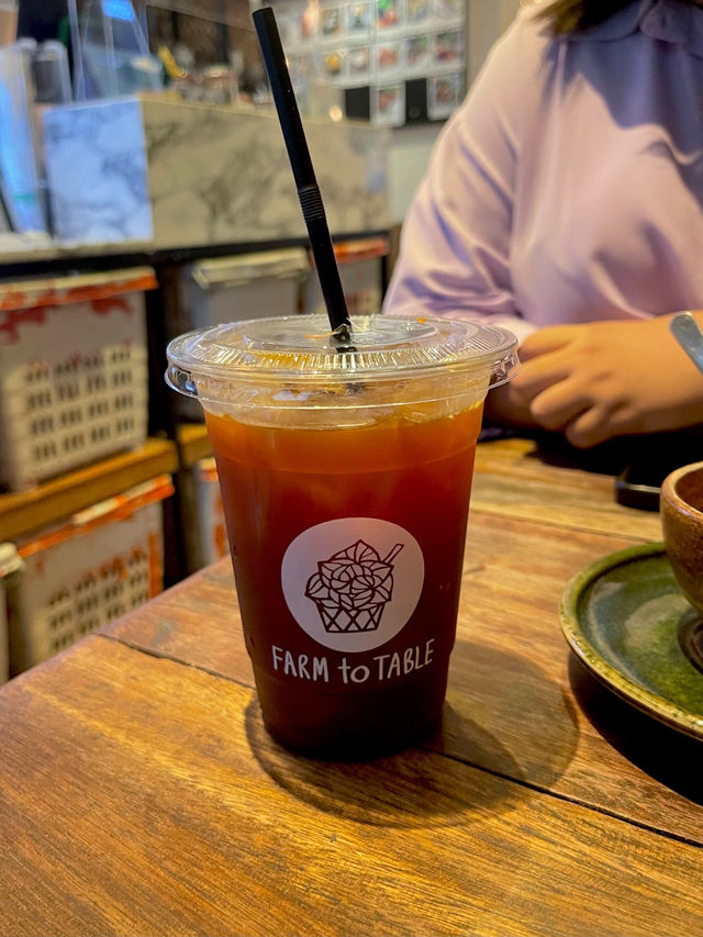 แนะนำคาเฟ่เกือบลับย่านปากคลองตลาด 🌷🪻