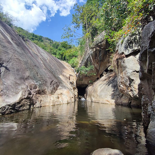 อุทยานแห่งชาติน้ำตกห้วยยาง