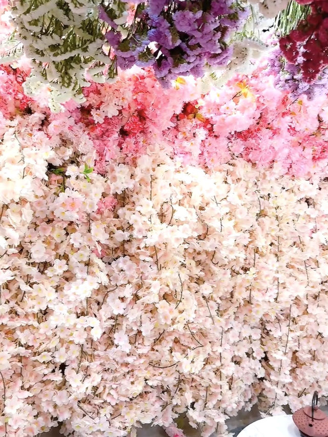 【大阪カフェ】蔵をリノベーション✨花に囲まれたフォトスタジオカフェ🌸