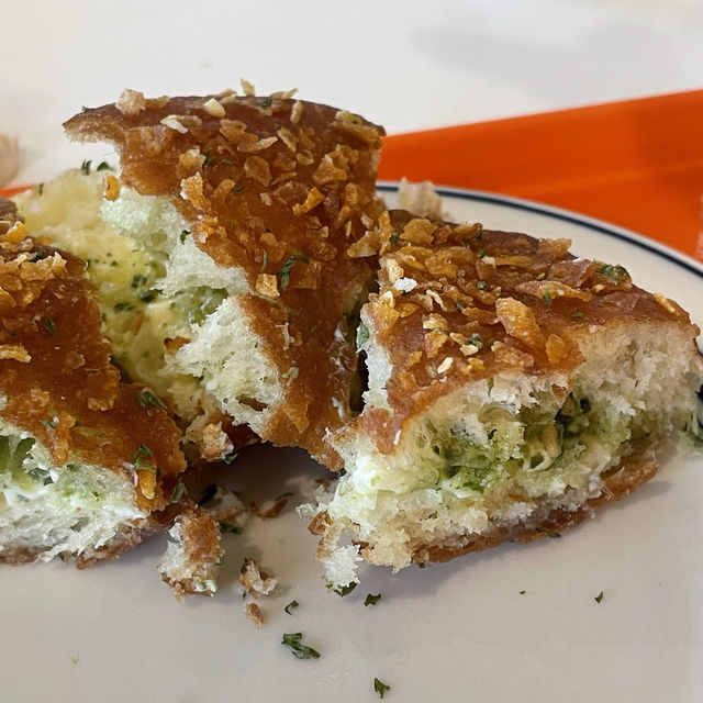 도넛이 맛있는 분당 대형 감성카페, 도넛드로잉