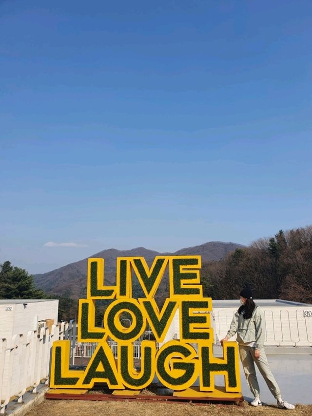 🤍마운틴뷰를 바라보며 봄에 힐링하기 좋은 가평숙소, "오버더마운틴"🤍