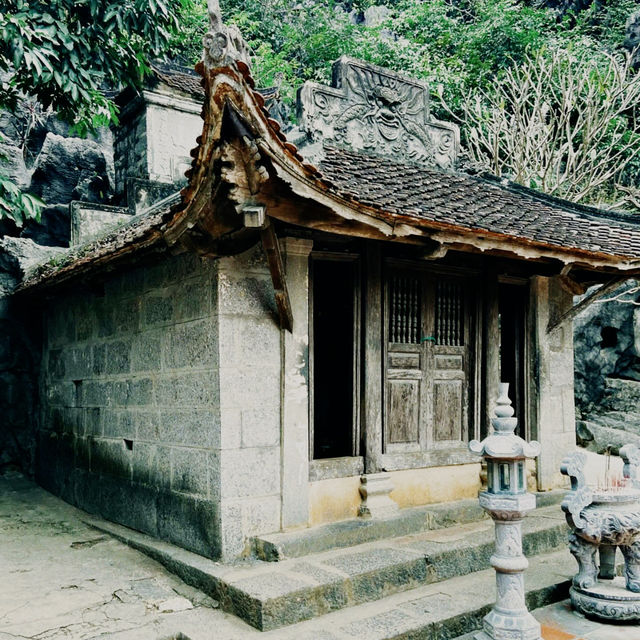 Discovering Serenity at Bich Dong Pagoda