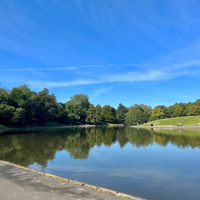 「愛爾蘭都柏林鳳凰公園：自然風光與歷史遺產的綜合性熱門景點」