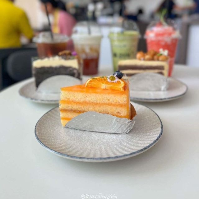 คาเฟ่น่ารักๆ มีตุ๊กตาให้ถ่ายรูปด้วย🥰