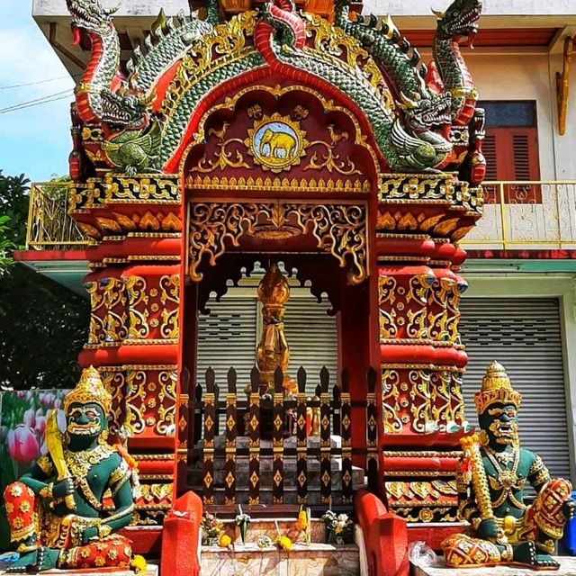 วัดกลางเวียง สักการะเสาสะดือเมืองเชียงราย 