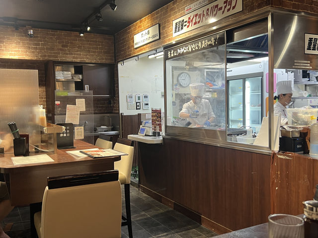 도쿄 가성비 스테이크 맛집 '이키나리 스테이크(いきなり! ステーキ)'