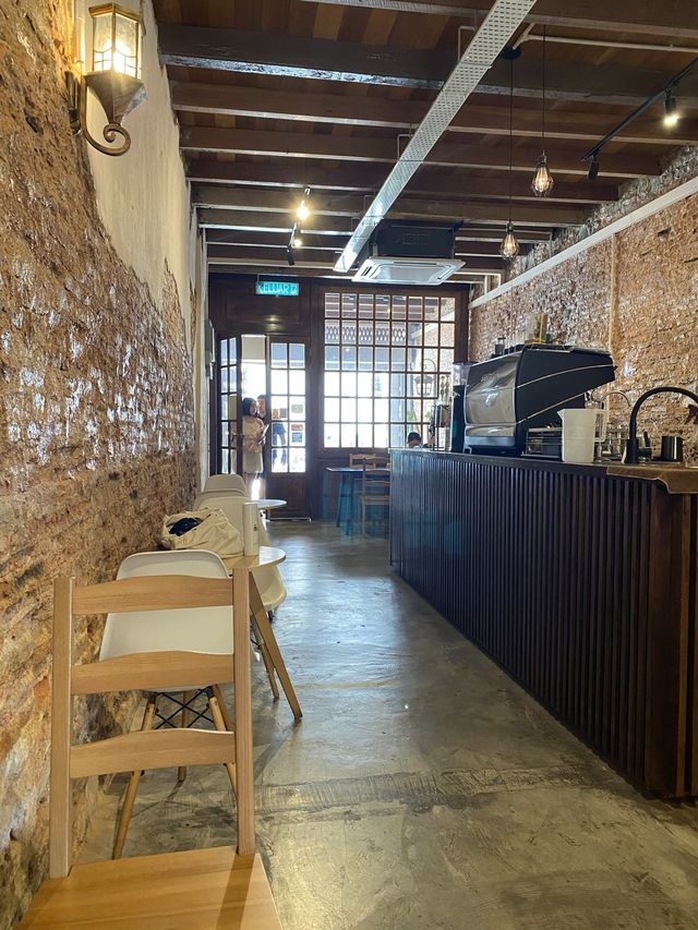 Cozy and Quiet Café in Penang Island 🇲🇾  Cozy and Quiet Café in Penang Island 🇲🇾