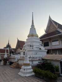 วัดที่ชาวปากเกร็ดรู้จักกันเป็นอย่างดี | วัดบ่อ
