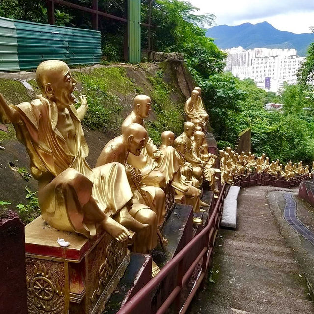 Explore the Unique Ten Thousand Buddhas Monastery