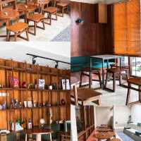 KAMAN COFFEE ROASTERY| A COMFORTABLE COFFEE SHOP FOR WFC IN DEPOK