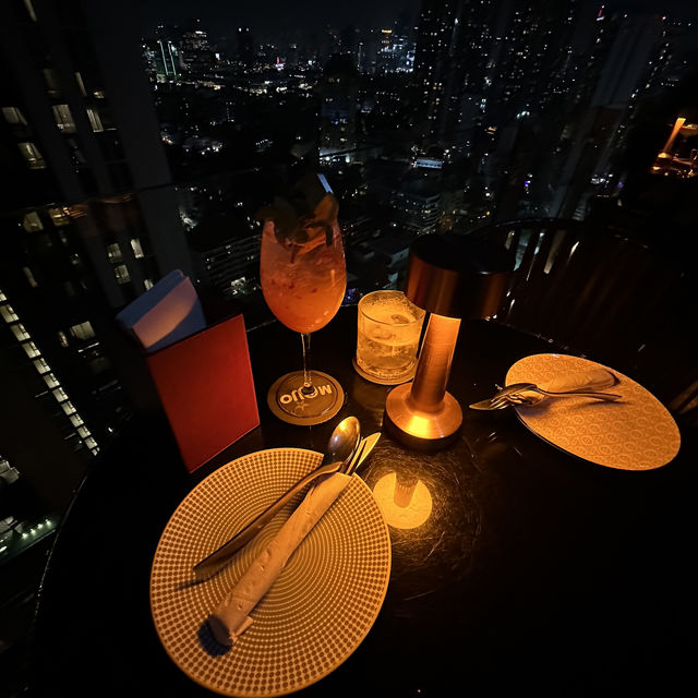 ฉลองวันเกิดที่ rooftop bar วิวปัง