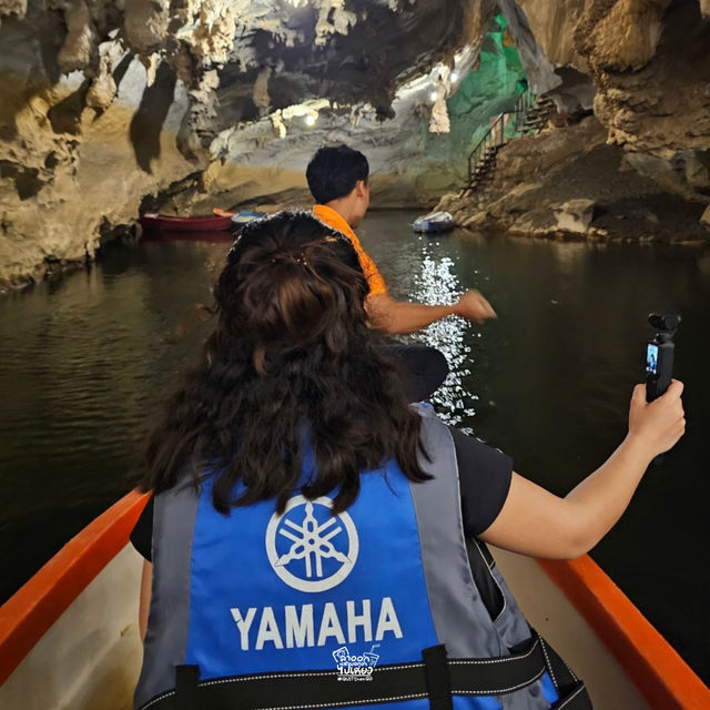 ไปเดินถ้ำ นั่งเรือชมหินงอกหินย้อย... ที่สปป.ลาวกัน