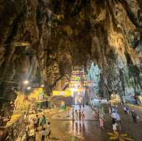 วัดถ้ำบาตู (BATU CAVES) ศาสนสถานฮินดูอันศักดิ์สิทธิ์