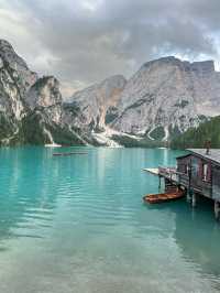 2 ทะเลสาบแห่งเทือกเขา Dolomites อิตาลี