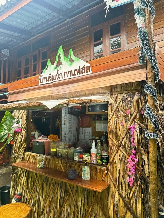 🫕 บ้านริมน้ำ ดิ คาเฟ่