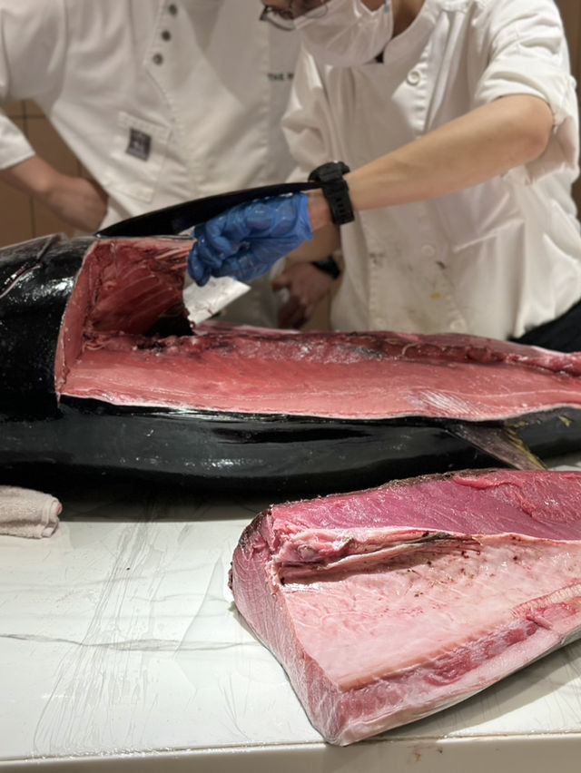 ♡性價比之巔自助晚餐低至半價♡超豐盛乜都有得食♡日本直送原條藍鯨吞拿魚即席分割♡