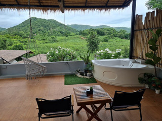 Mondara Villa and Glamping