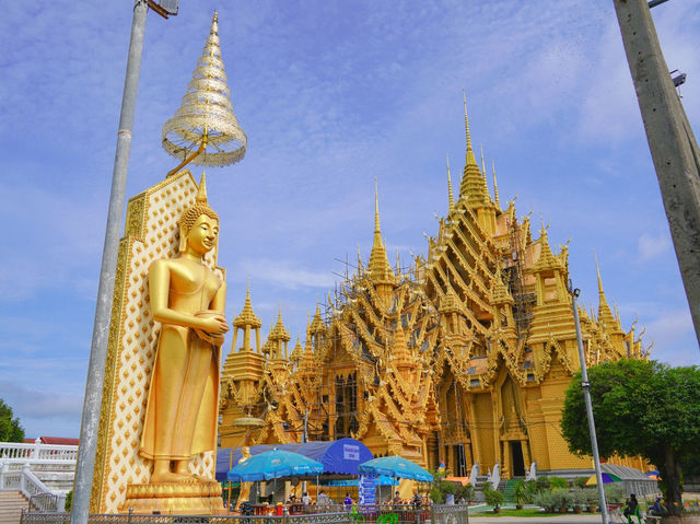 วัดจันทร์ตะวันตก วัดสวย ใจกลางเมืองพิษณุโลก 