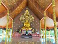 วัดสิรินธรวรารามภูพร้าว - ยลความงามวัดเรืองแสง