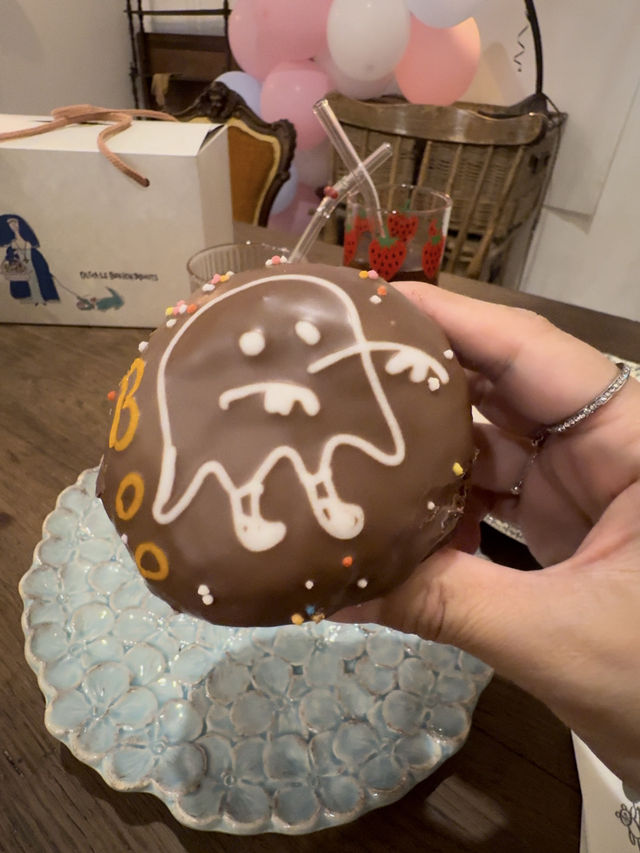 【福岡カフェ】行列ができる大人気のドーナツ屋さん🍩種類多すぎて悩む🍩
