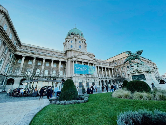 Explore the Majestic Buda Castle