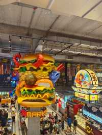 Em Market, Food Court in EmSphere Serves International Variety