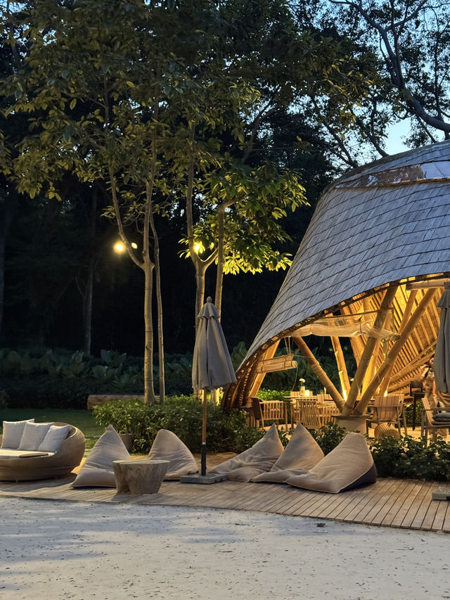 Bambu Beach Club บีชคลับสวยสุดปังริมทะเลระยอง