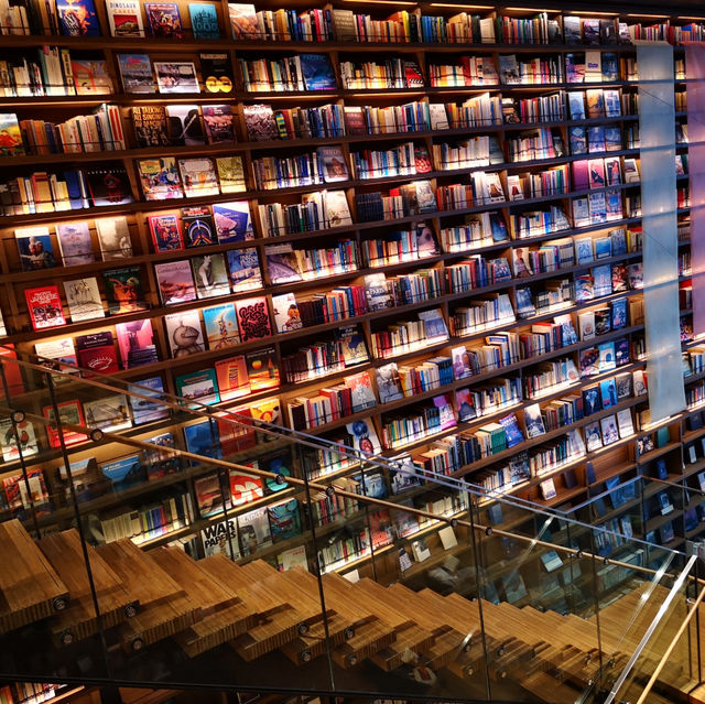 Literary Haven: Cozy Moments at Tsutaya Books Hirakata!