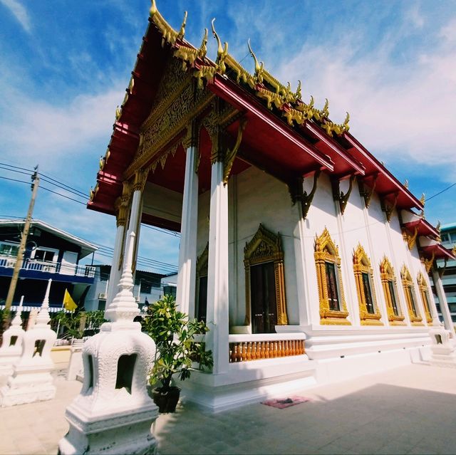 泰國曼谷湄南河畔古廟景點:Wat Dong Munlek，適合打卡拍照📸